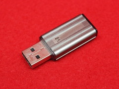 PLATIA　耐久USB　4GB(汎用品)